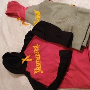 2 LIVESTRONG THERMA FIT HOODIE